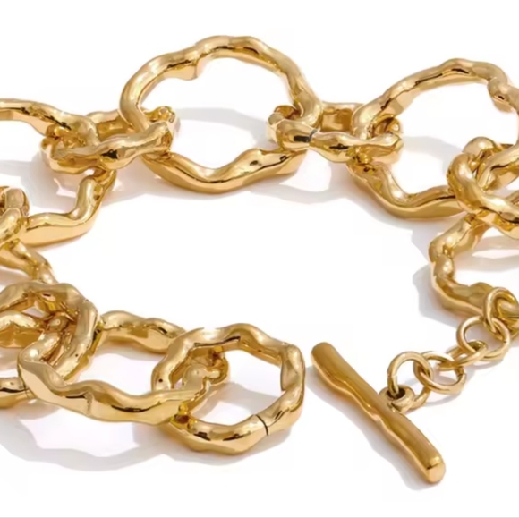 Elegant Gold Chunky Chain Link Stainless Steel Bracelet - Picture 2 of 2